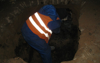 Wykonywanie przecisku pod drogą ul. Sucharskiego w Braniewie październik 2019 r